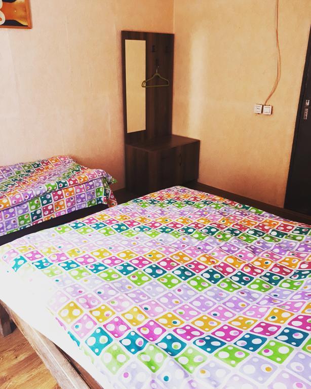 Korsha Guesthouse Roshka Ngoại thất bức ảnh